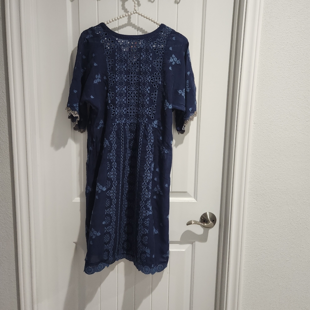 Johnny Was Blue Riza Embroidered Shift Dress size Small - Picture 5 of 9